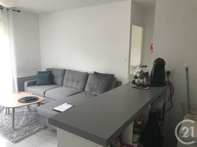 Appartement T2 à louer - 2 pièces - 38.0 m2 - AUCH - 32 - MIDI-PYRENEES - Century 21 J.V. Immo