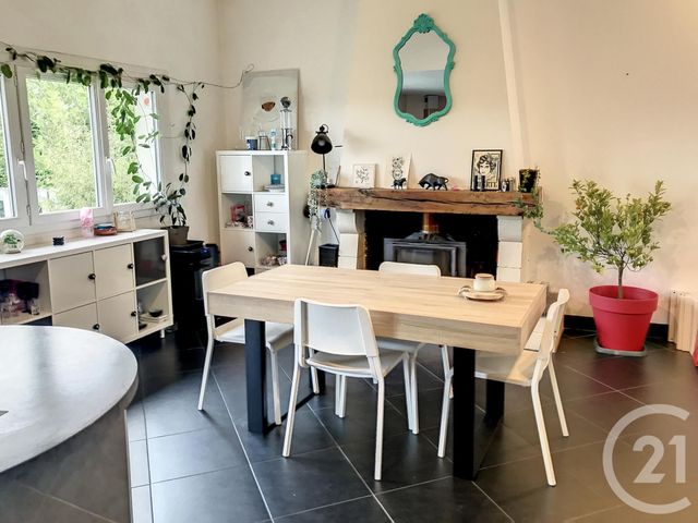 Appartement T4 à louer - 4 pièces - 102.88 m2 - AUCH - 32 - MIDI-PYRENEES - Century 21 J.V. Immo