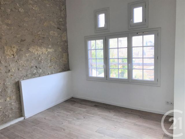 Appartement T2 à louer - 2 pièces - 35.7 m2 - AUCH - 32 - MIDI-PYRENEES - Century 21 J.V. Immo